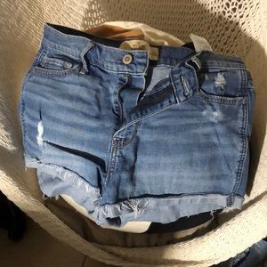 HOLLISTER SHORT SHORT HIGH WAISTED